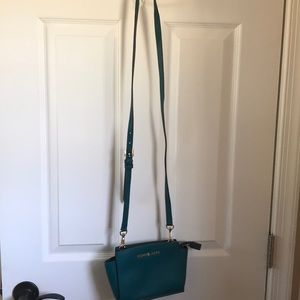 Michael Kors crossbody sea green